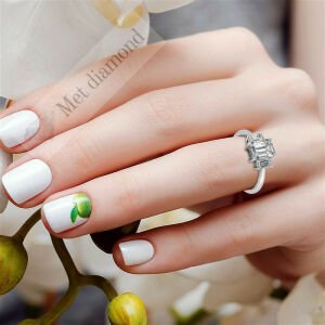 4 karat mozanit taşlı yüzük tria-uc011