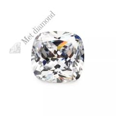 2karat yastık kesim mozanit taş (cursion)