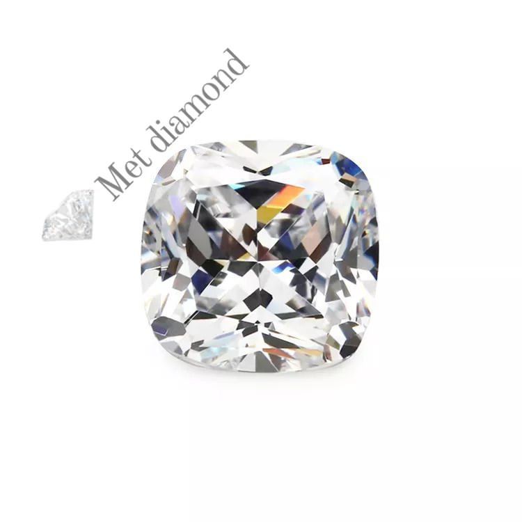 3 karat yastık kesim mozanit taş (cursion)