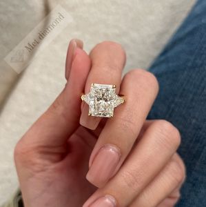 11 Karat mozanit taşlı yüzük bgt86