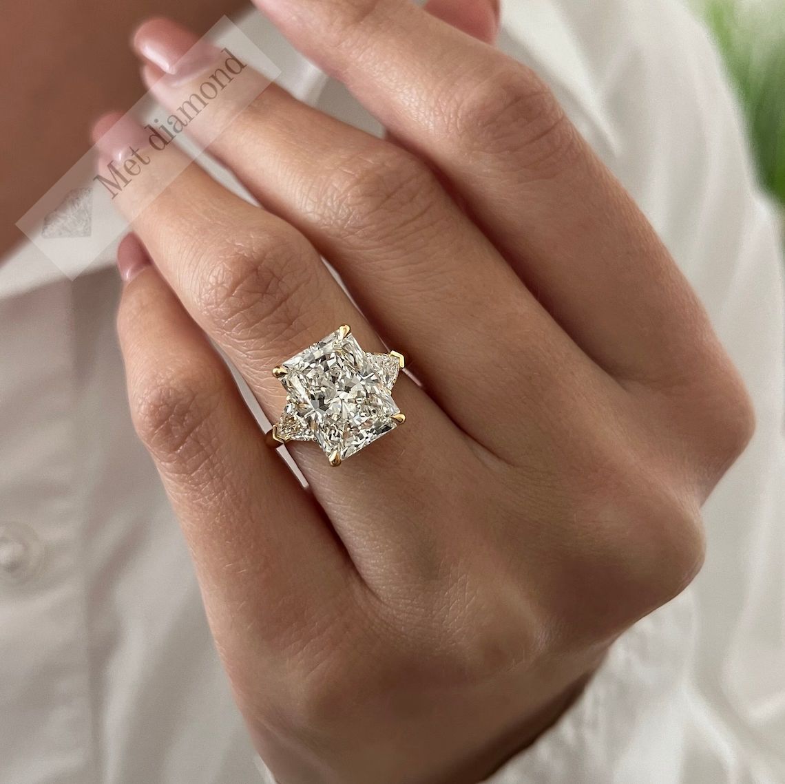 11 Karat mozanit taşlı yüzük bgt86