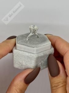 3 karat mozanit taşlı tektaş yüzük mzn111