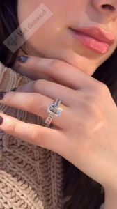 7,40 karat mozanit taşlı yüzük baget kesim