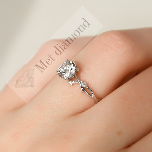 1 karat mozanit taşlı tektaş yüzük mzn689