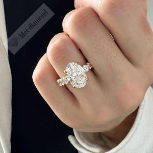 7.40 Karat mozanit taşlı yüzük ov079