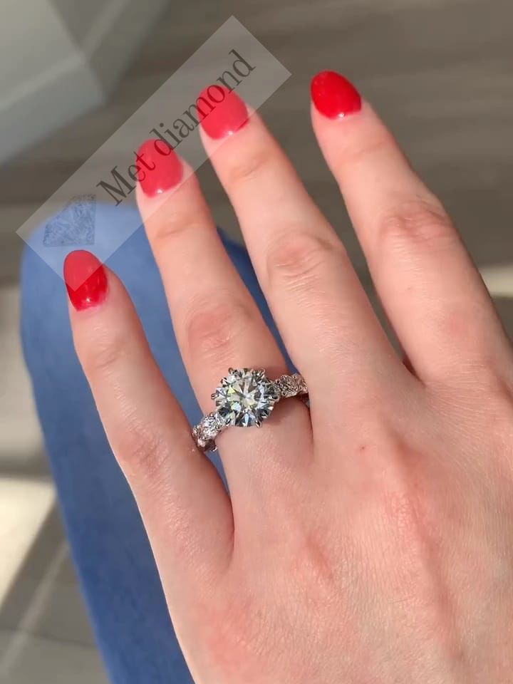 4.20 karat mozanit taşlı yüzük mzn217