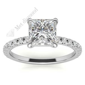 1,30 karat mozanit taşlı  yüzük prenses kesim prs017