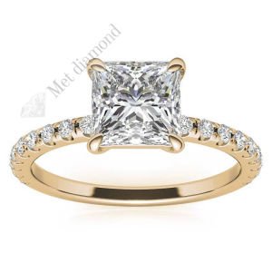 1,30 karat mozanit taşlı  yüzük prenses kesim prs017