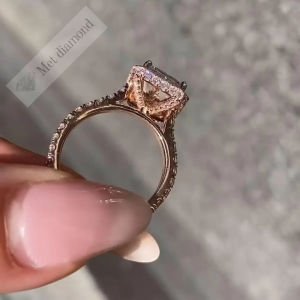 4 karat raidant kesim mozanit taşlı yüzük bgt88