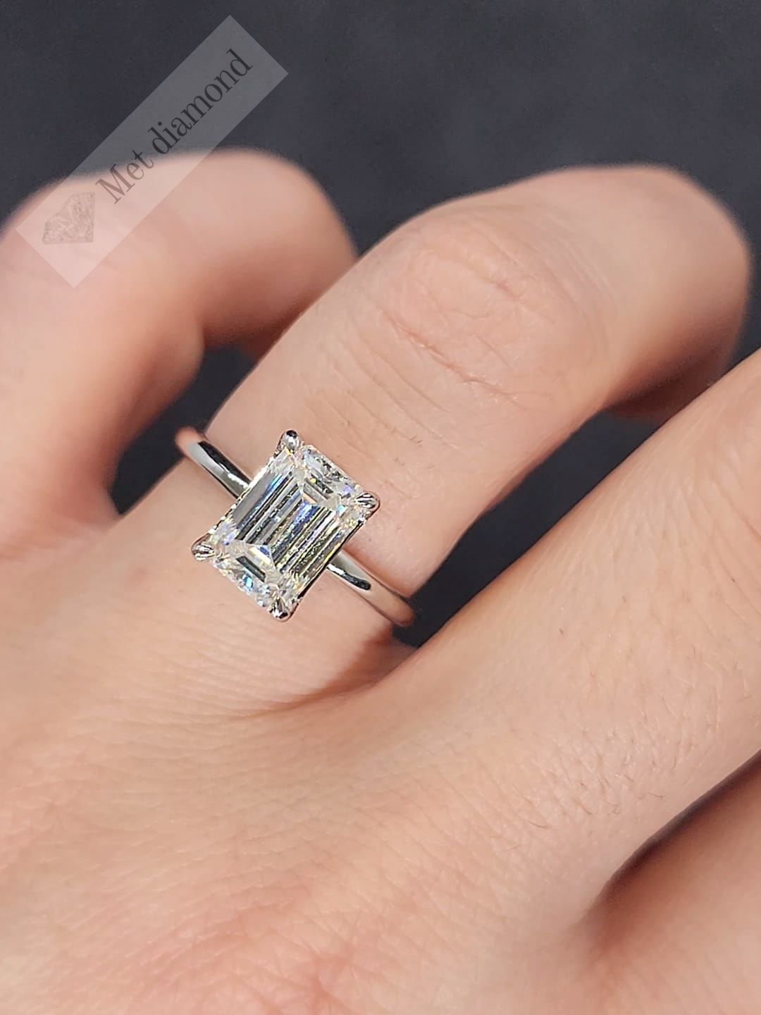 3 karat mozanit taşlı tektaş yüzük bgt82