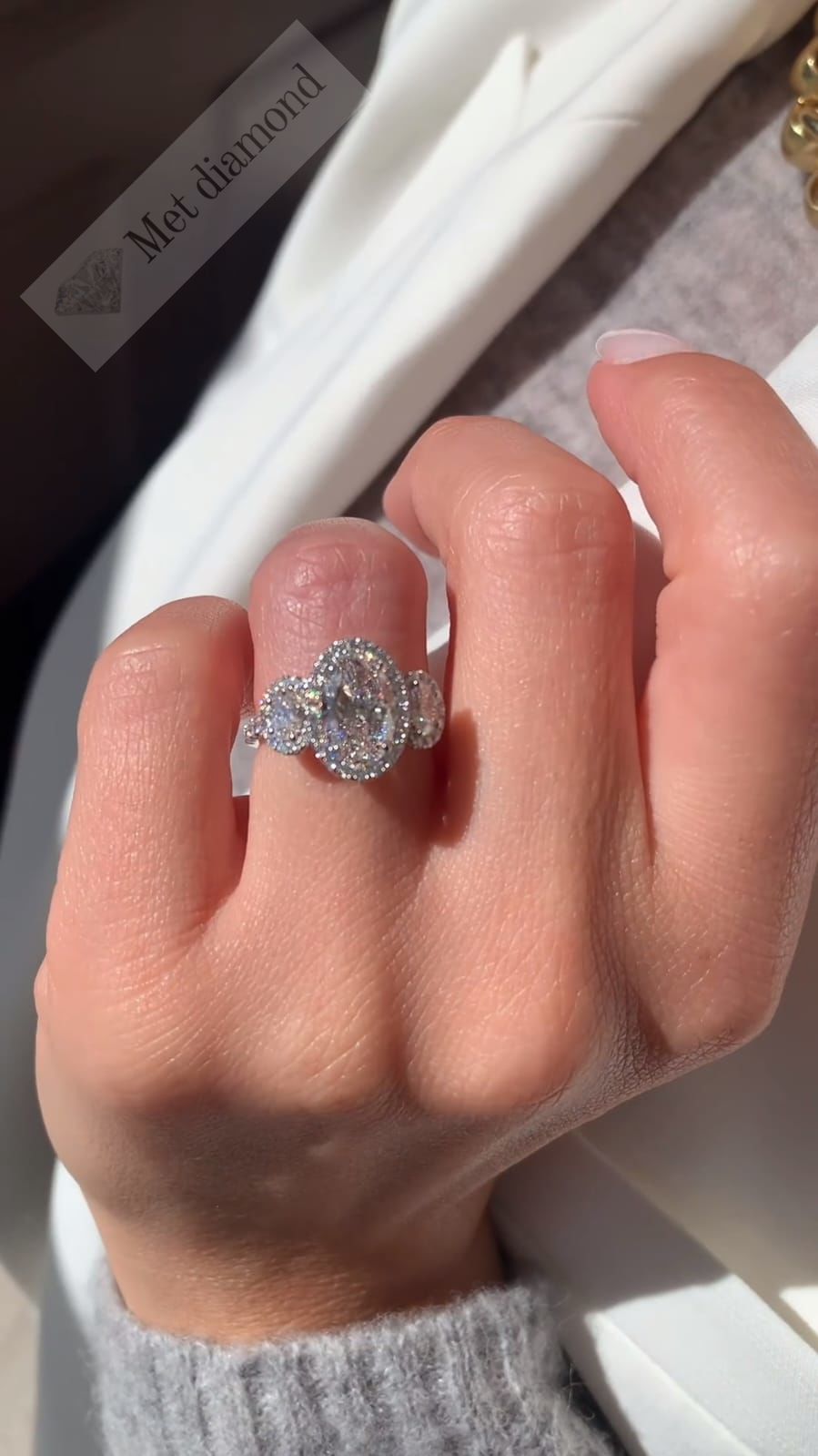 4,50 karat mozanit taşlı yüzük hly450