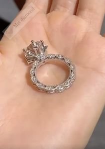 5.50 karat mozanit taşlı tektaş yüzük mzn687