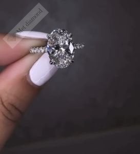 4.50 karat oval  mozanit taşlı yüzük - ov080