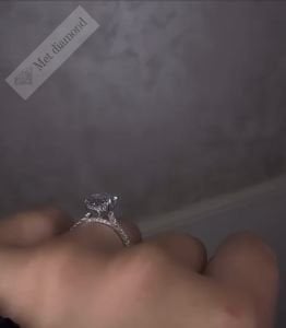 4.50 karat oval  mozanit taşlı yüzük - ov080