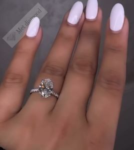 4.50 karat oval  mozanit taşlı yüzük - ov080