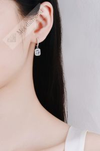 2,60 karat mozanit taşlı küpe-kup260