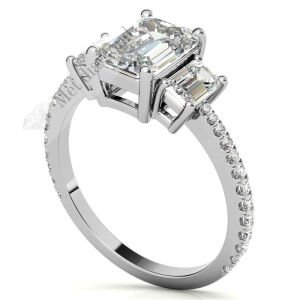 3,50 karat mozanit taşlı yüzük baget kesim