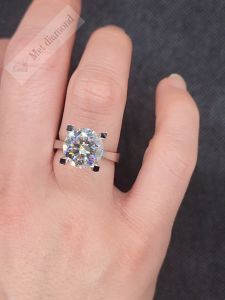 5 karat mozanit taşlı tektaş yüzük V tırnak mzn620