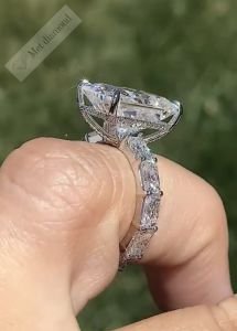 6 karat raidant kesim mozanit taşlı yüzük bgt101