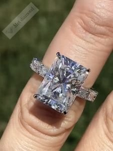 6 karat raidant kesim mozanit taşlı yüzük bgt101