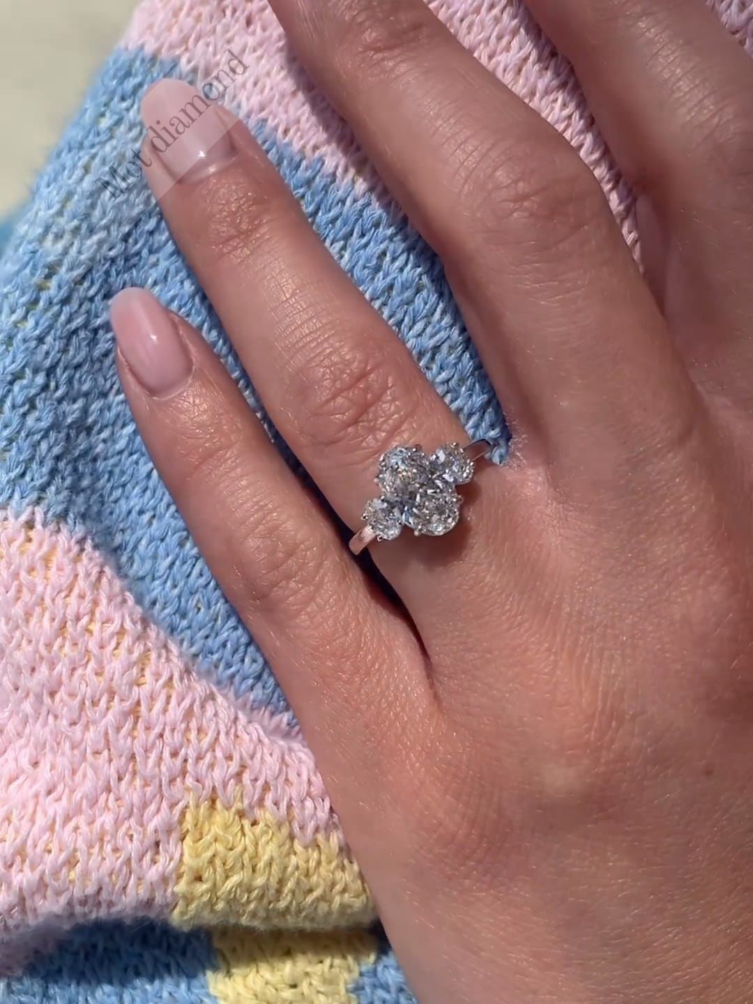 4 karat mozanit taşlı tria yüzük- uc023