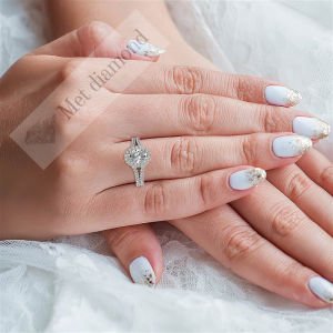 2,70 karat mozanit taşlı yüzük halo model -hly03