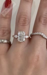 4 Karat mozanit taşlı yüzük bgt85