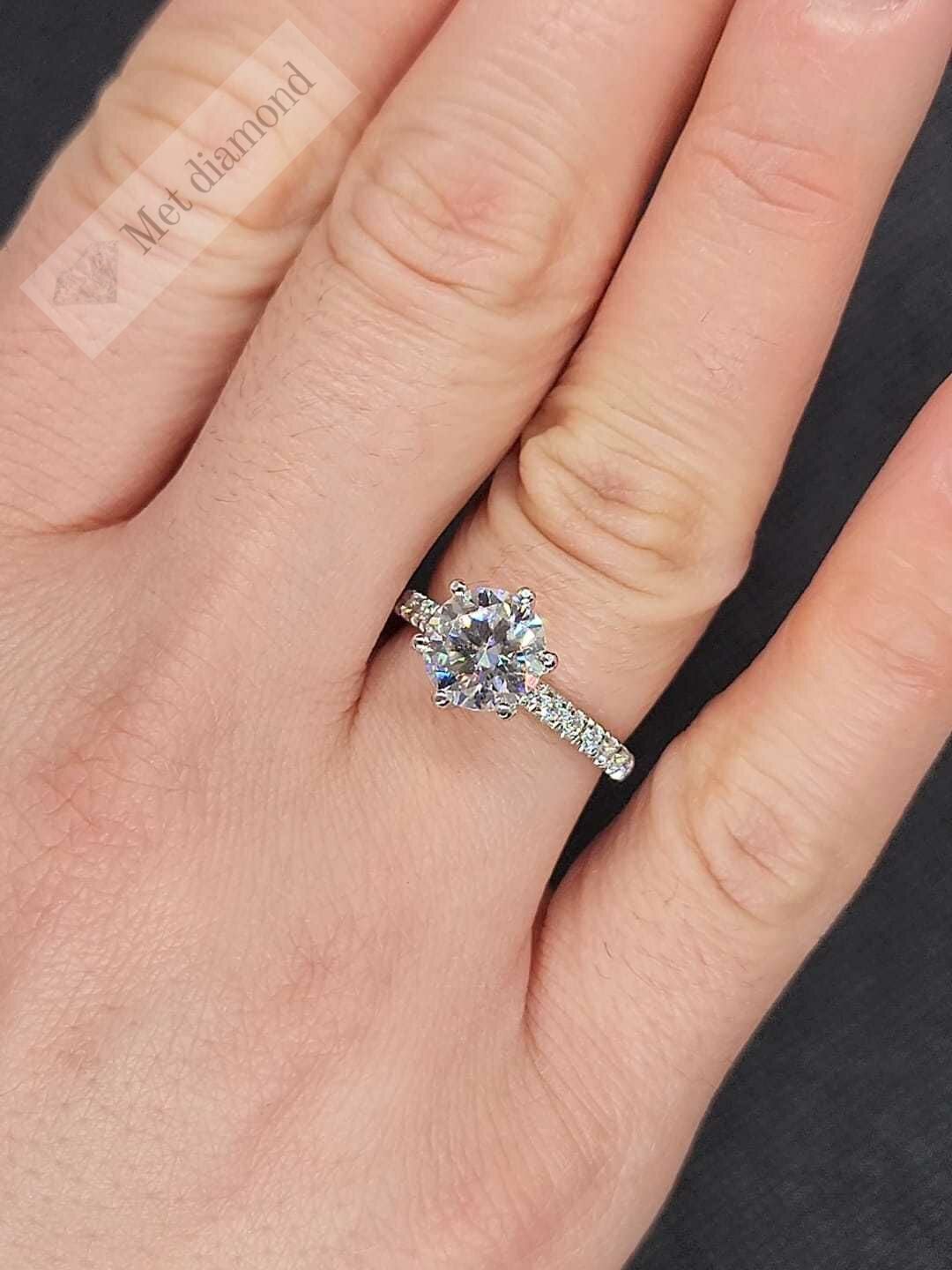 2,30 karat mozanit taşlı yüzük mzn105