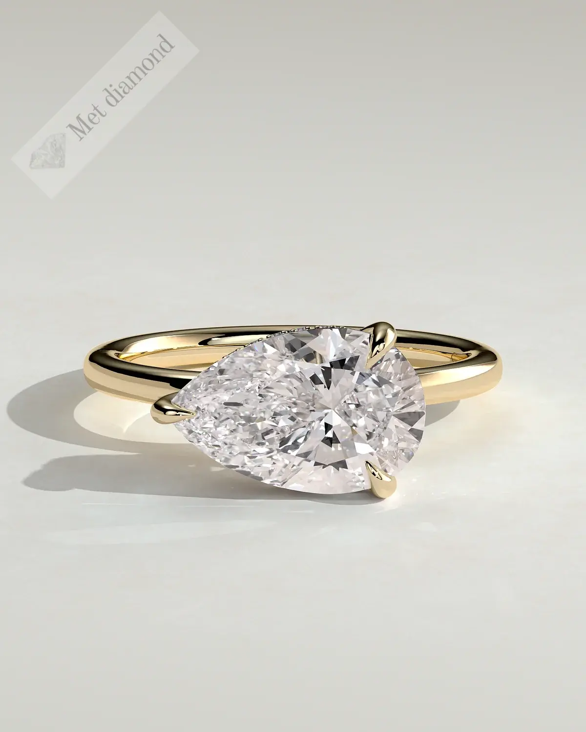 MET 0365 damla kesim East-West tektaş yüzük, 3 ct, sarı altın, önden görünüm